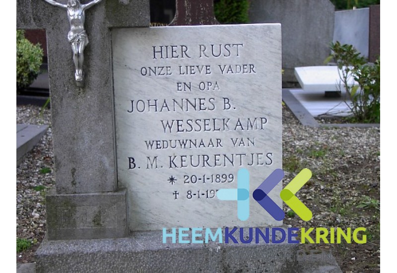 Grafstenen kerkhof Herwen Coll. HKR J.B. Wesselkamp(119)